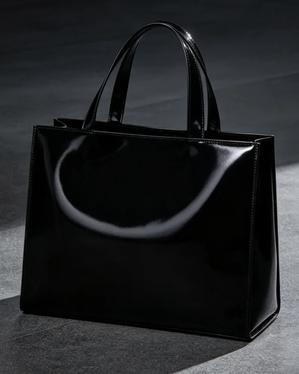 Timeless Elegance Bag for Everyday Use · Model LIV-HB-007