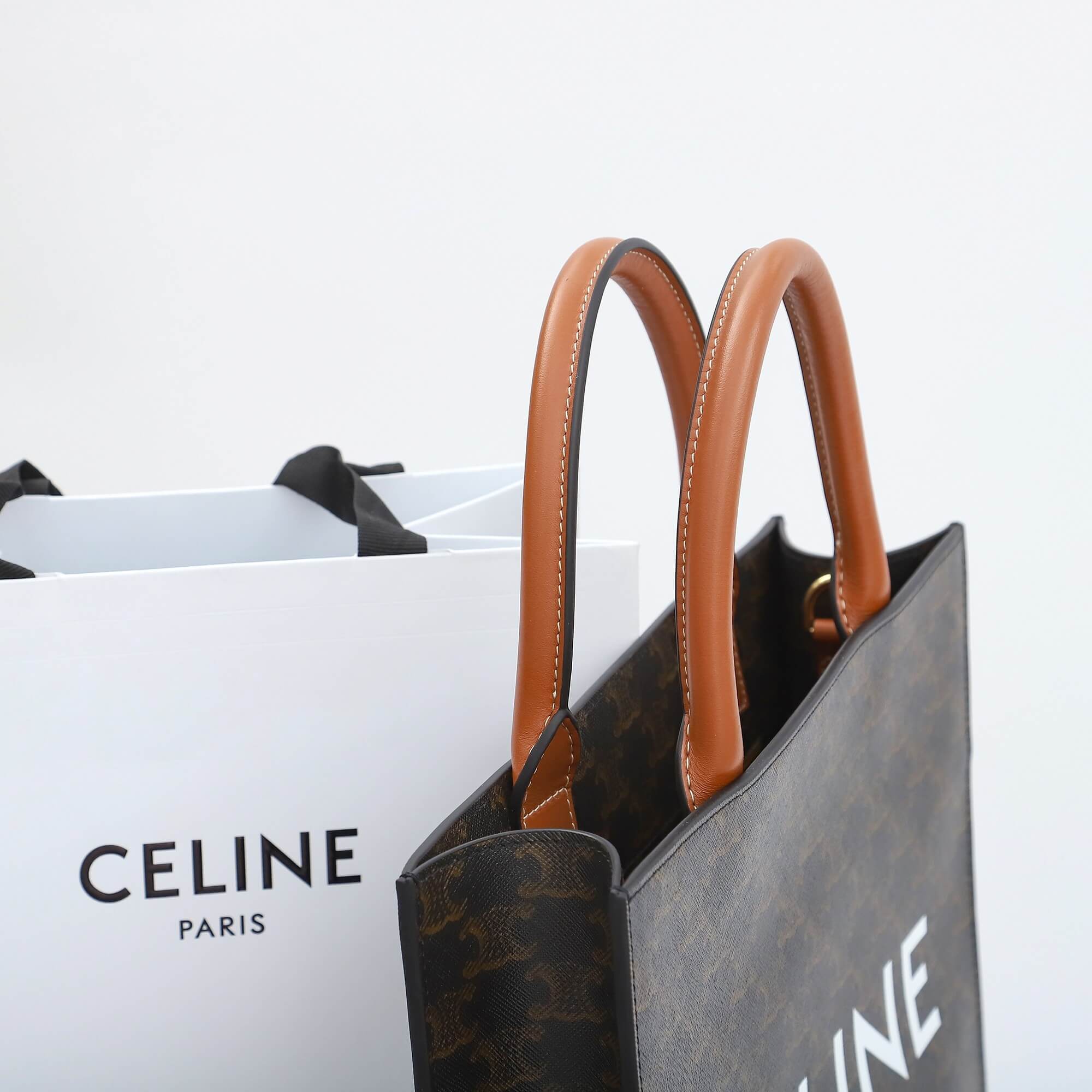 CELINE Vertical Cabas bag in calfskin with logo print and Celine print