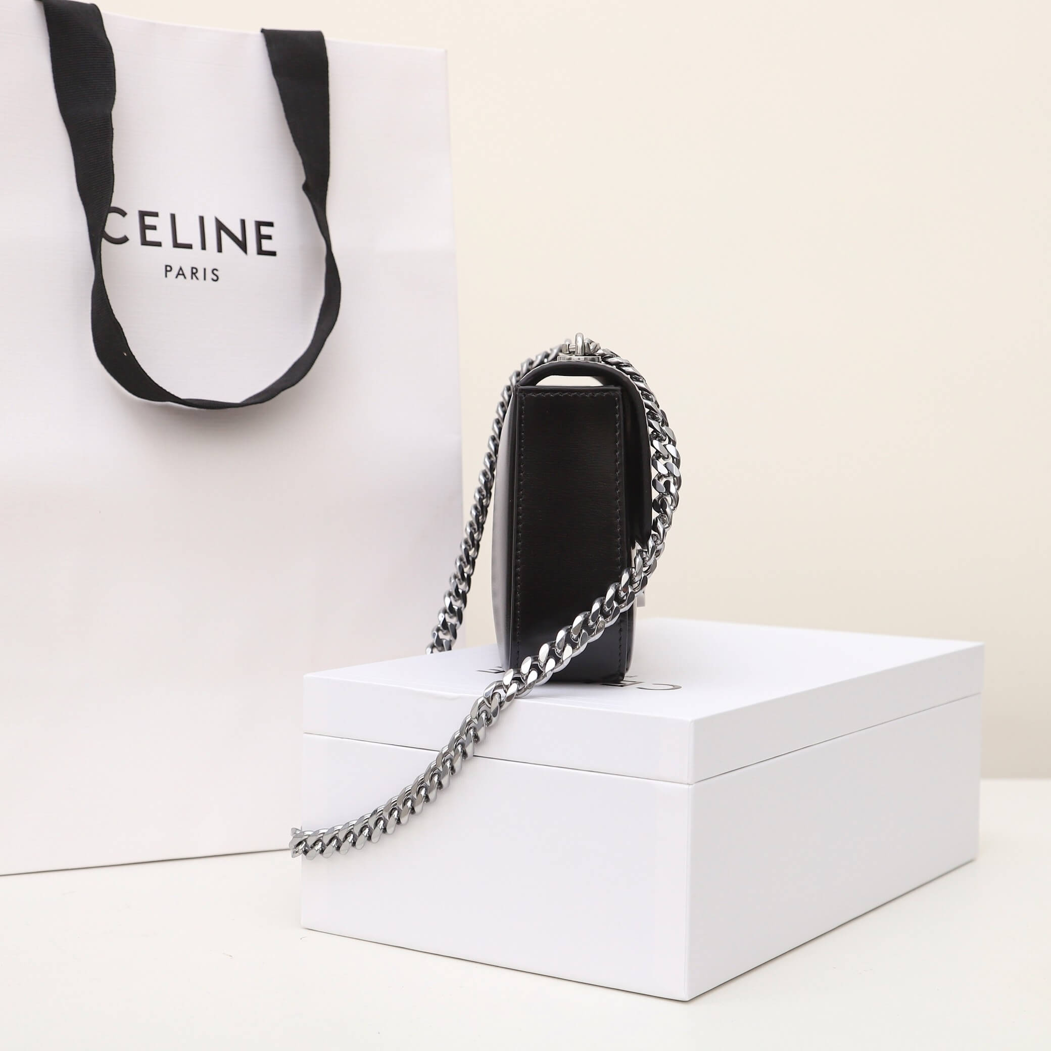 CELINE CLAUDE shiny cowhide leather chain shoulder bag