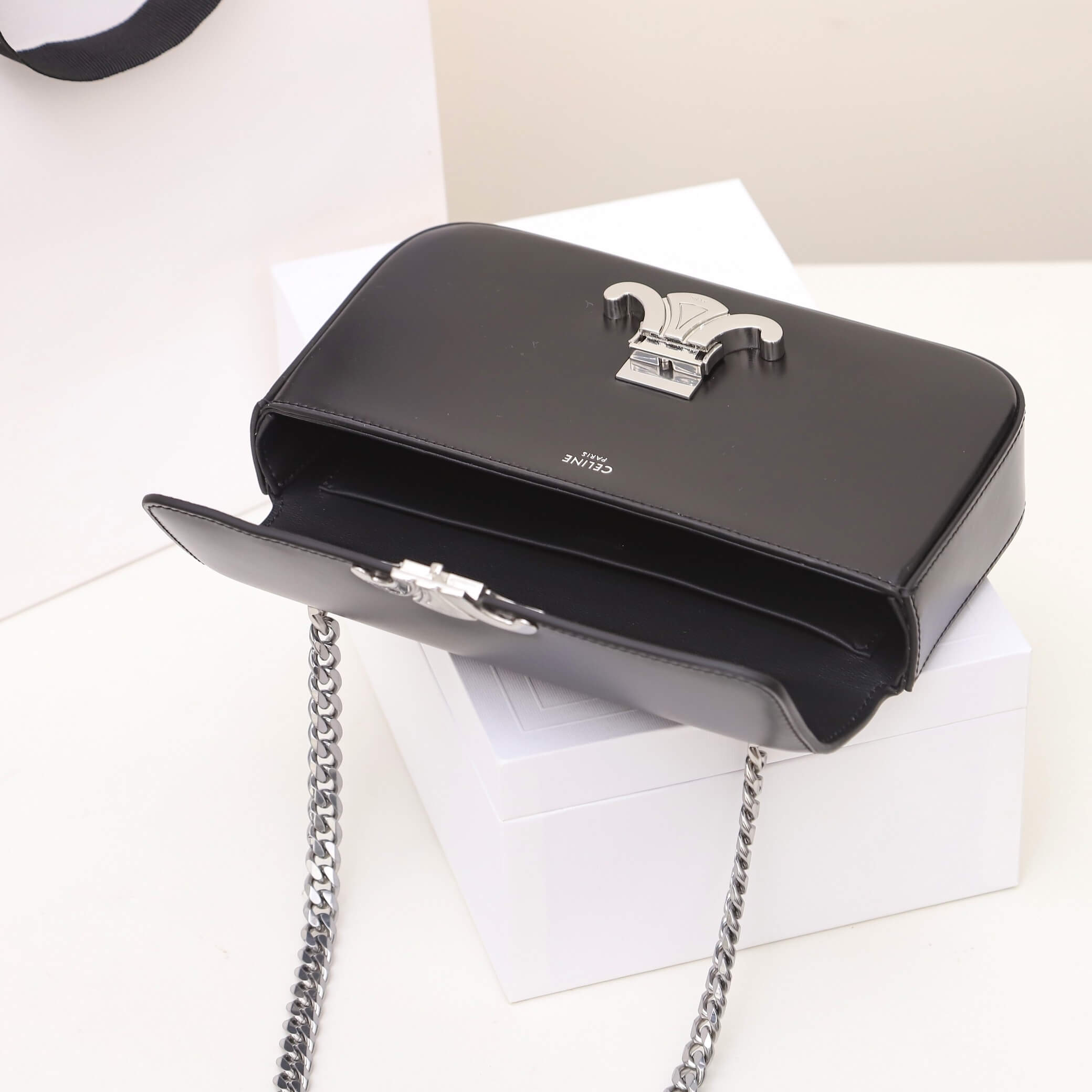 CELINE CLAUDE shiny cowhide leather chain shoulder bag