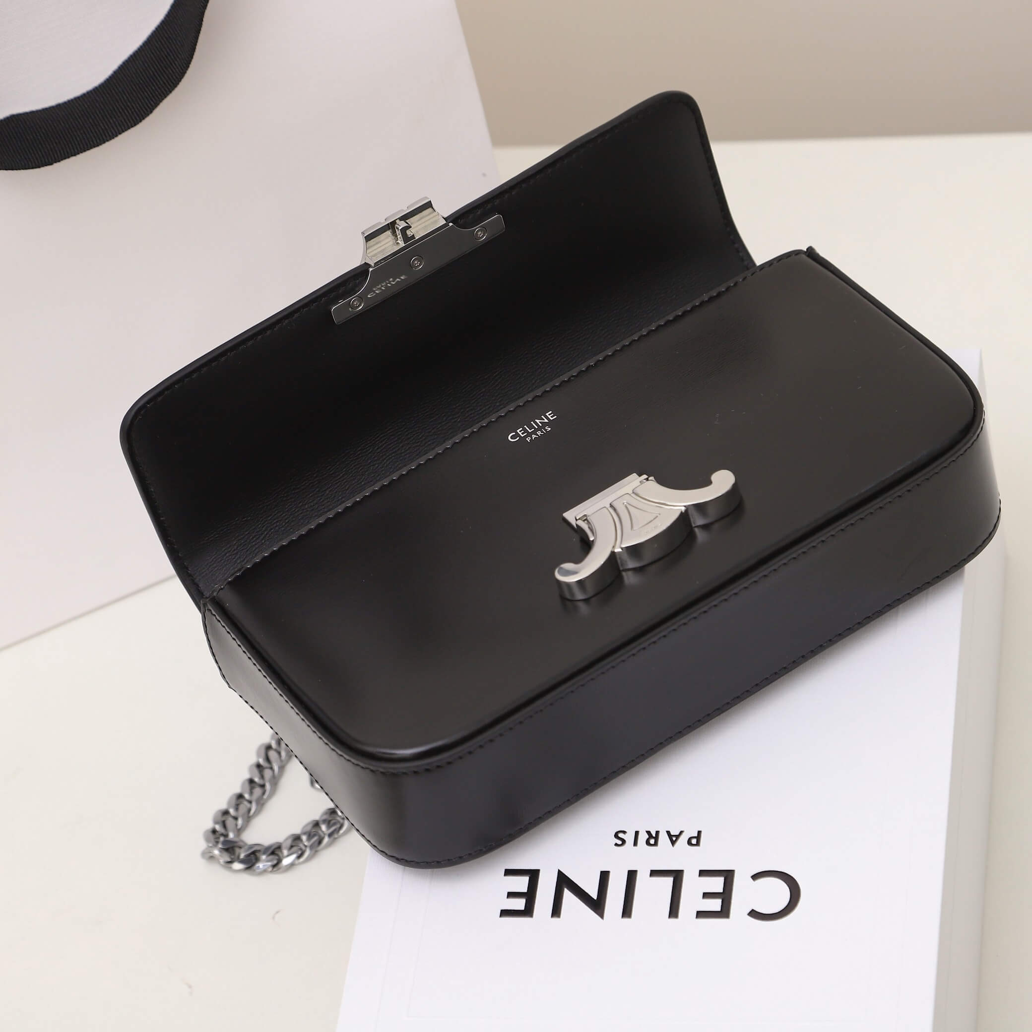 CELINE CLAUDE shiny cowhide leather chain shoulder bag