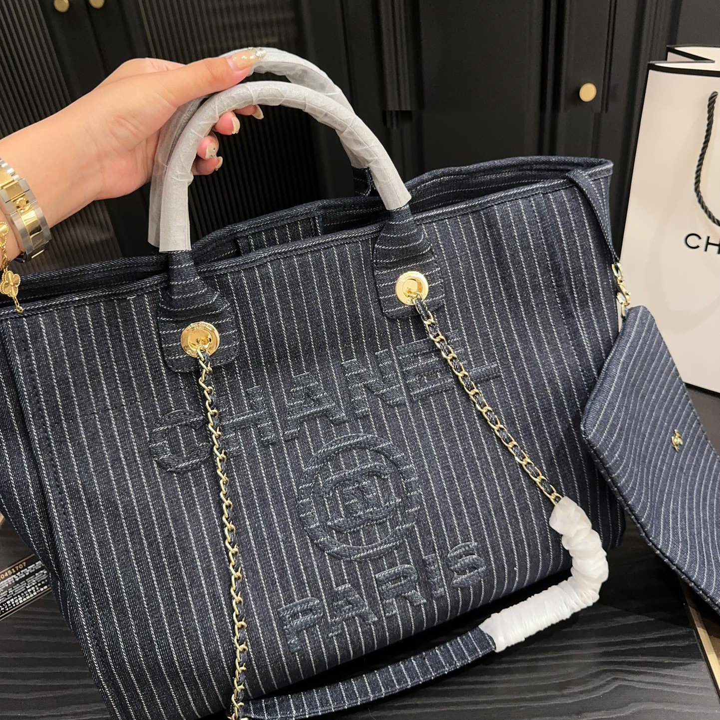 SHOPPING BAG