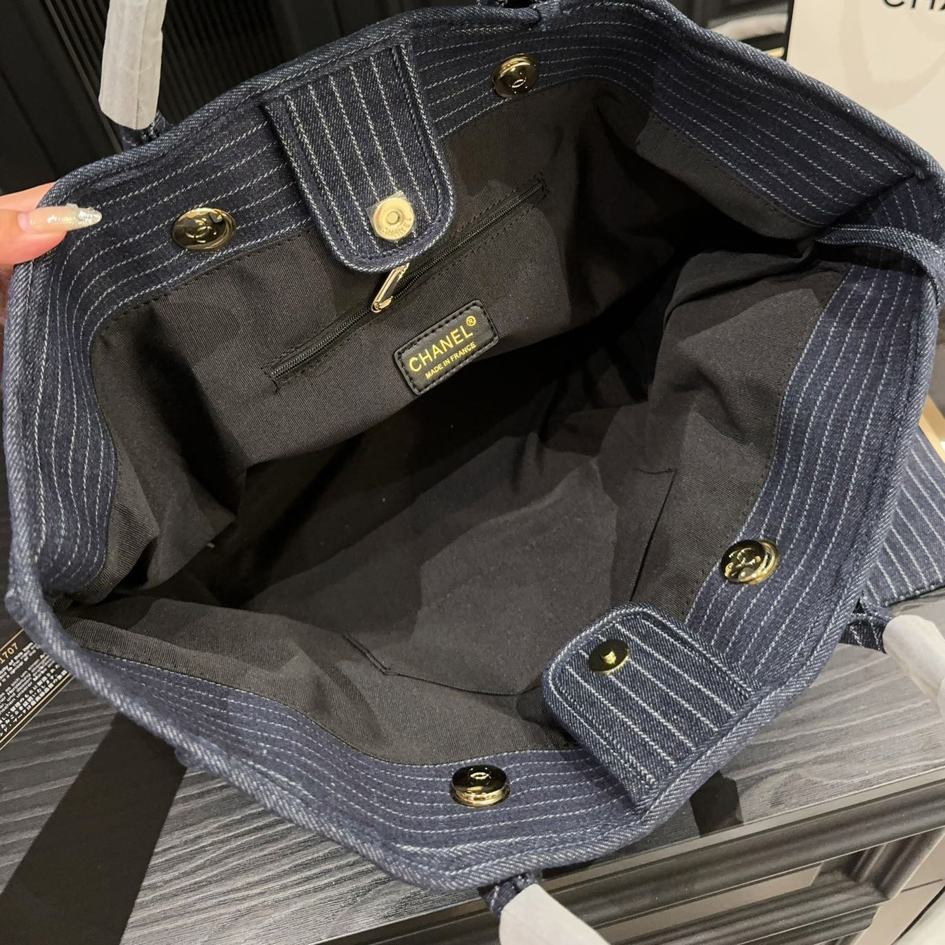 SHOPPING BAG