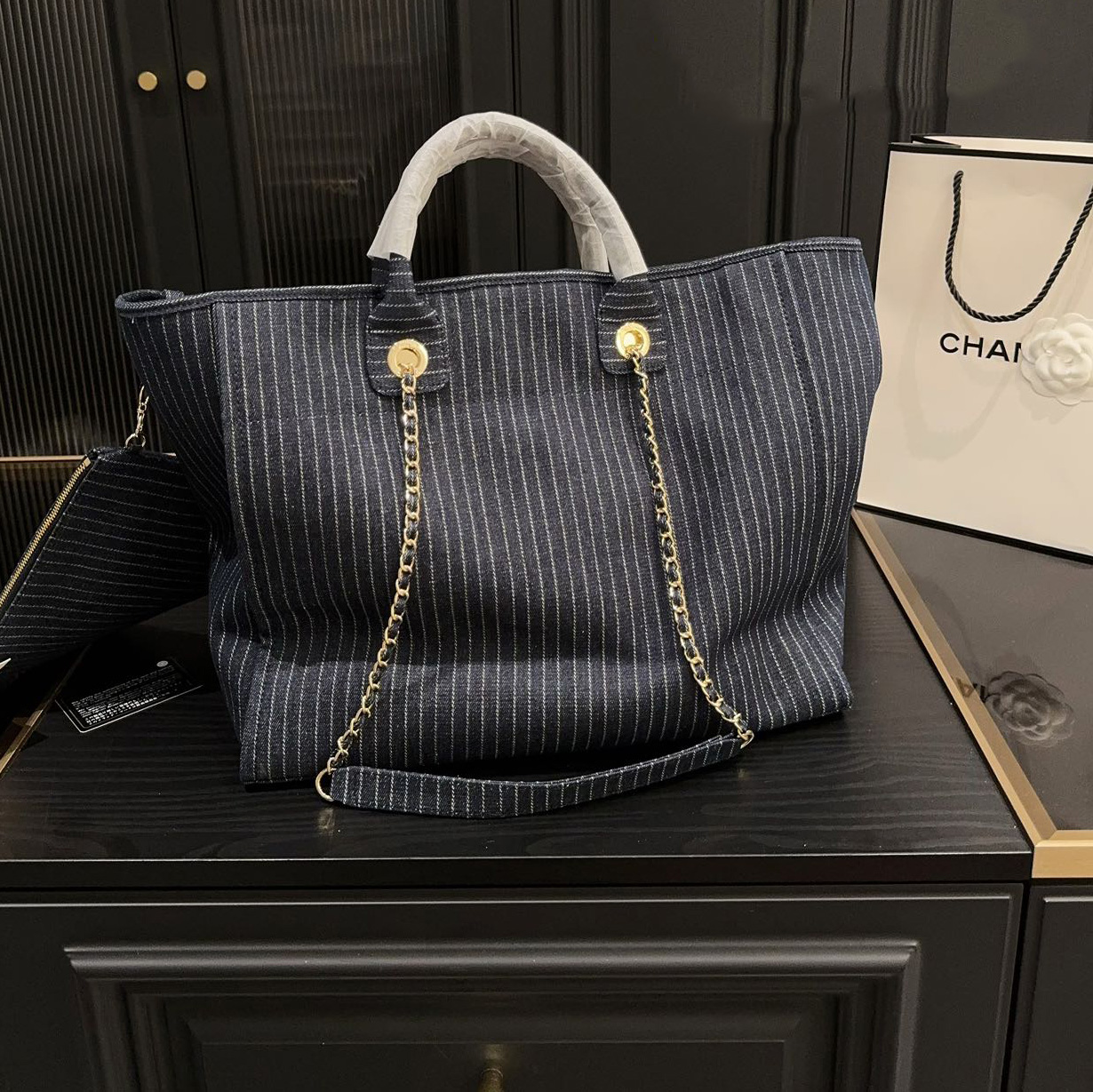 SHOPPING BAG
