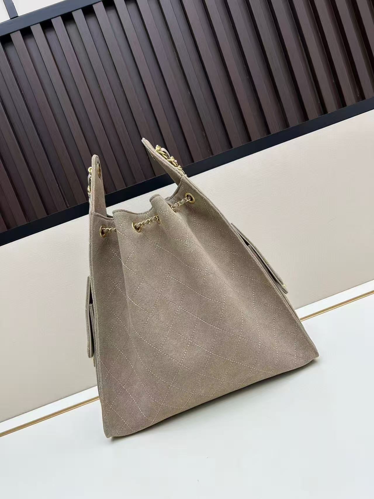 Chanel 25 Handbag