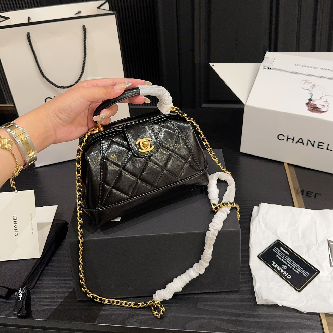 Shoulder bag