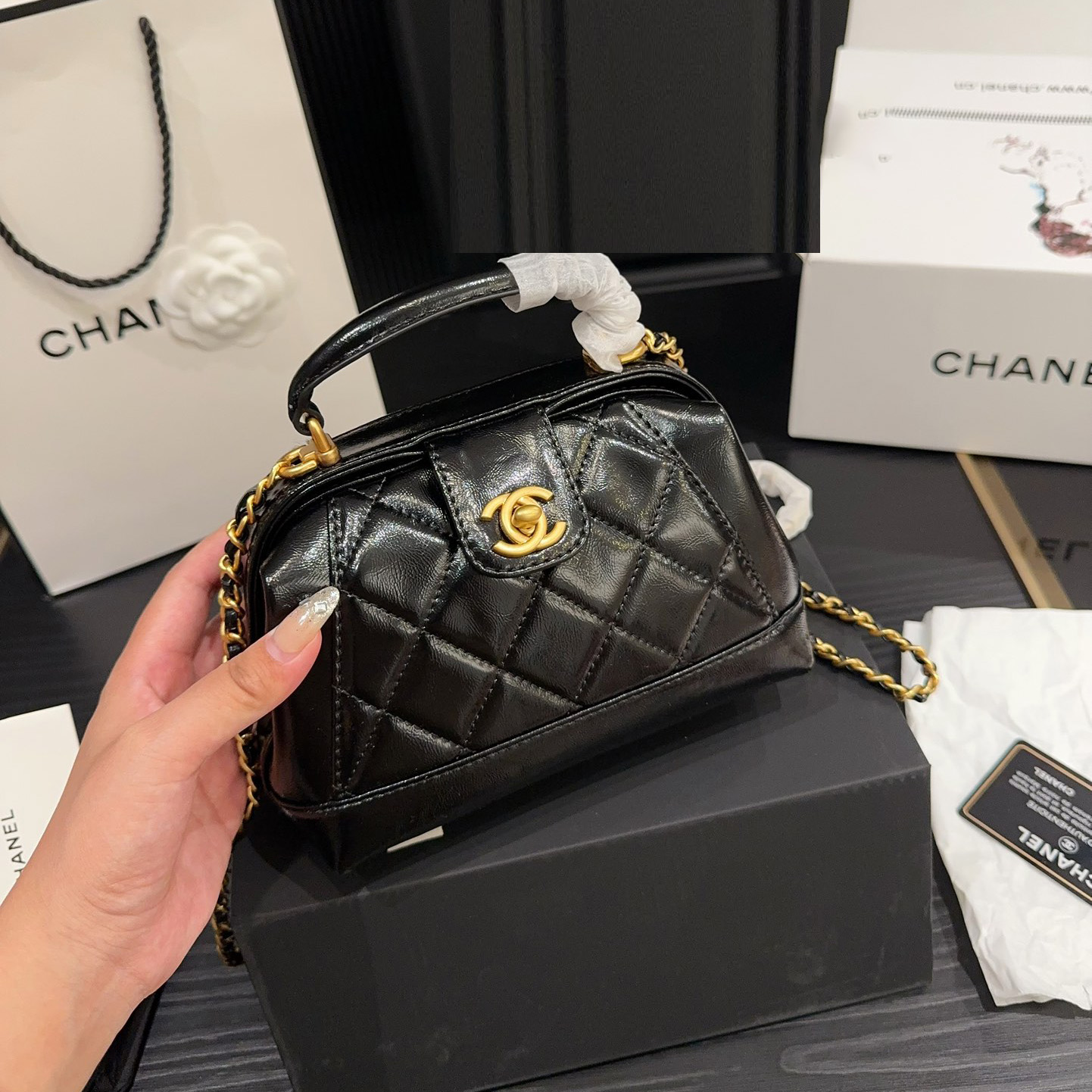 Shoulder bag