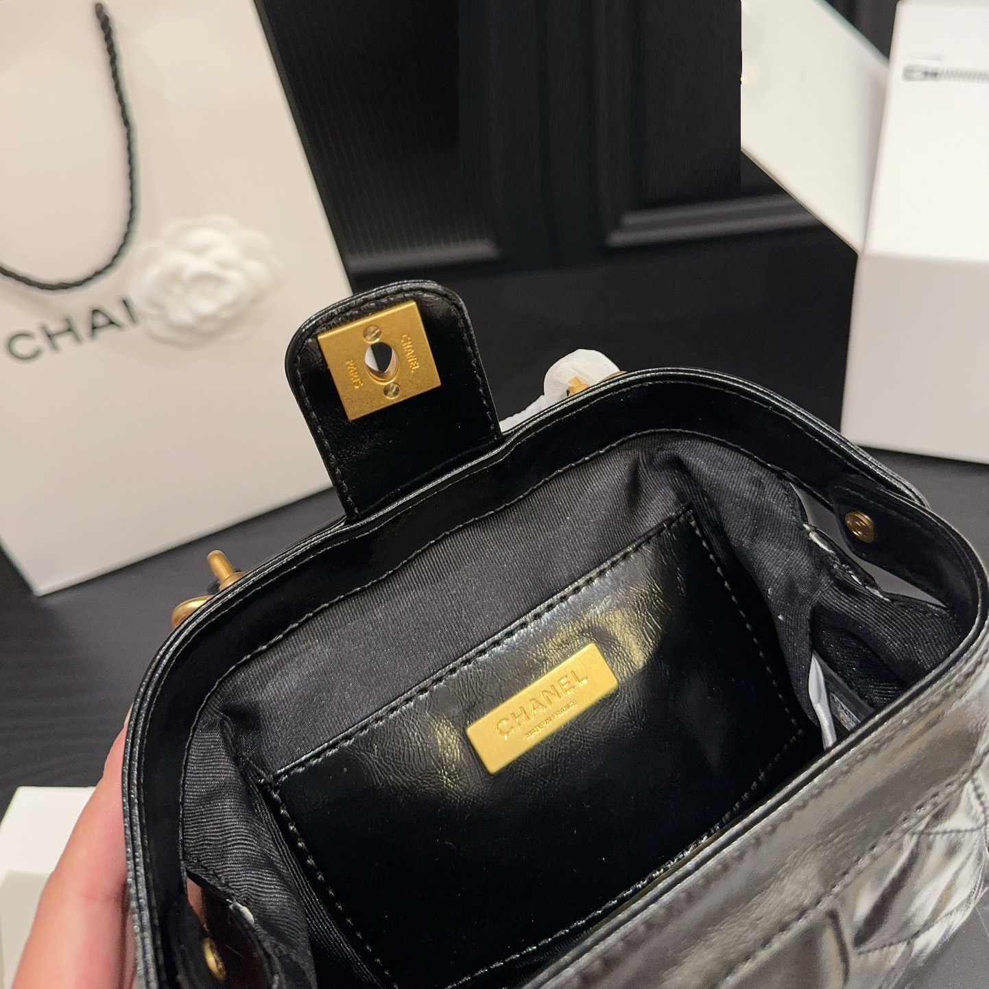 Shoulder bag
