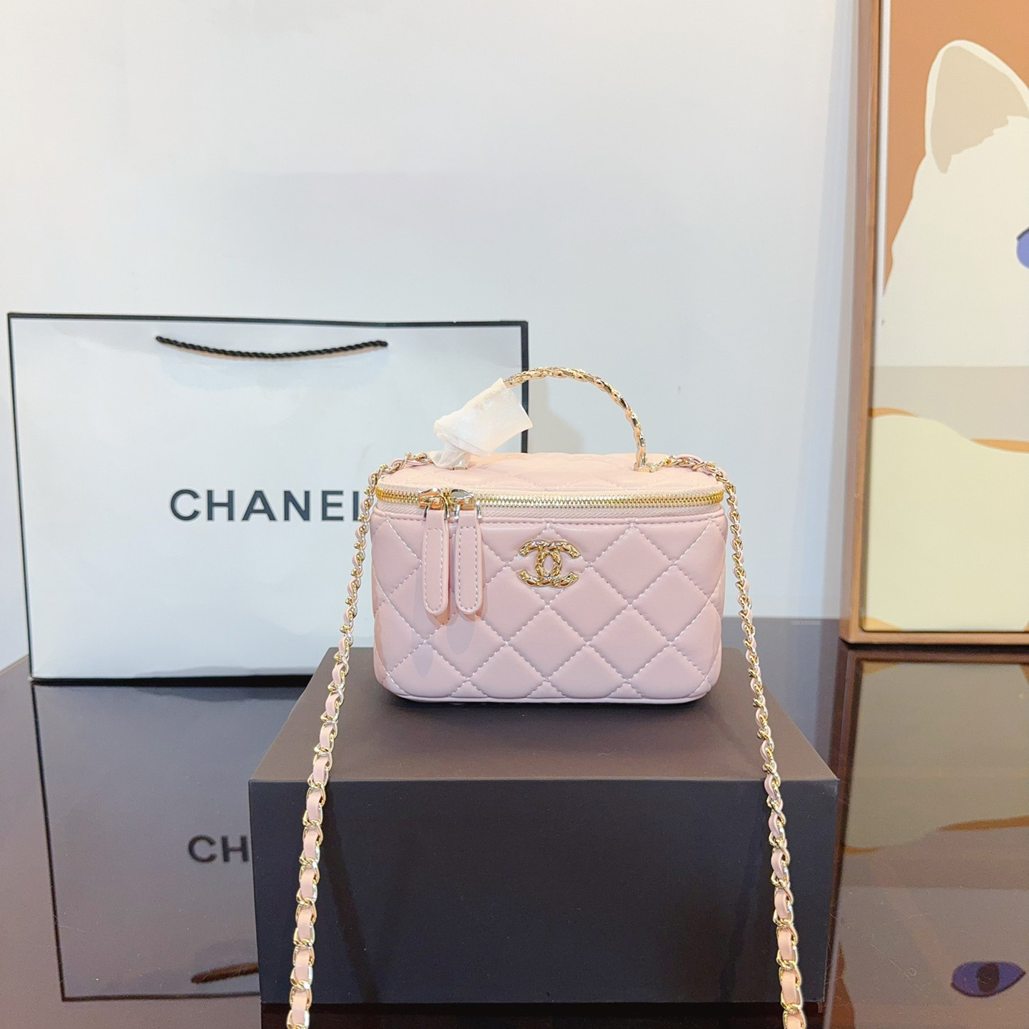 Clutch with Chain