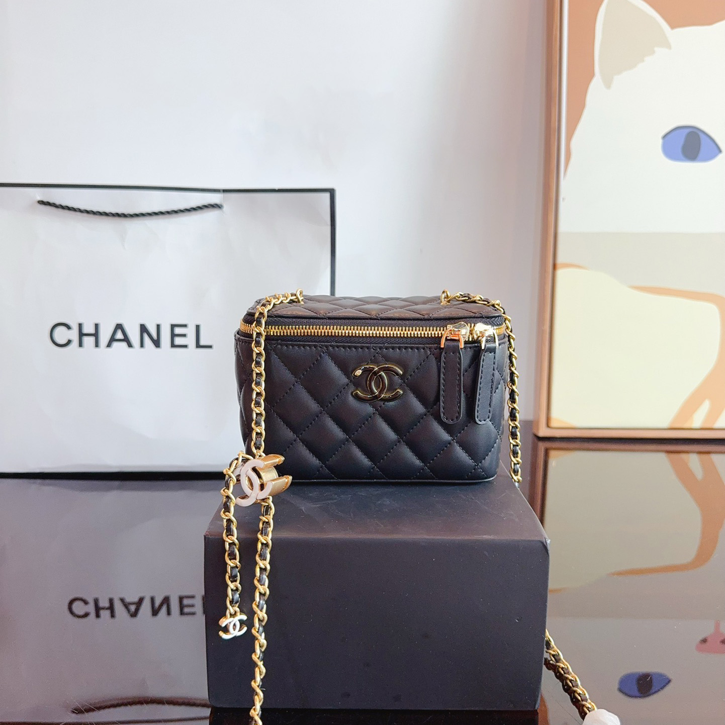 Clutch with Chain