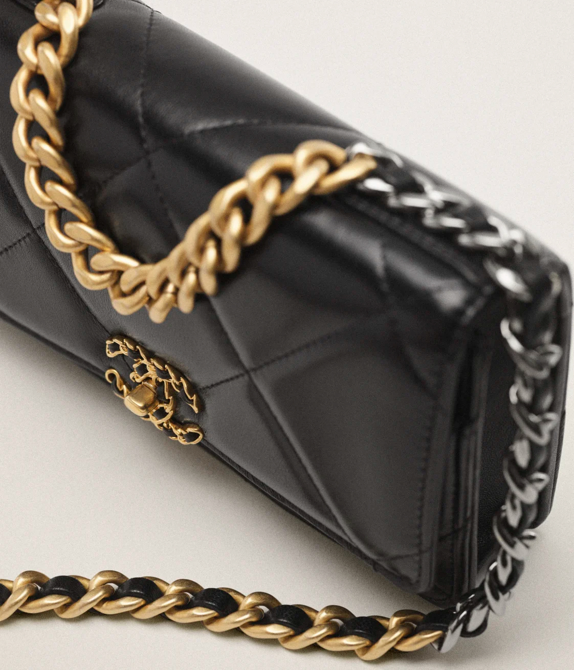 19 WALLET ON CHAIN