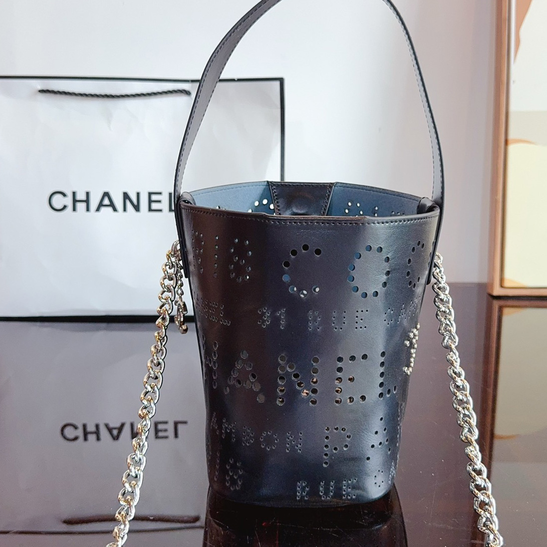 Calfskin Tweed Small Piercing Light Bucket Bag