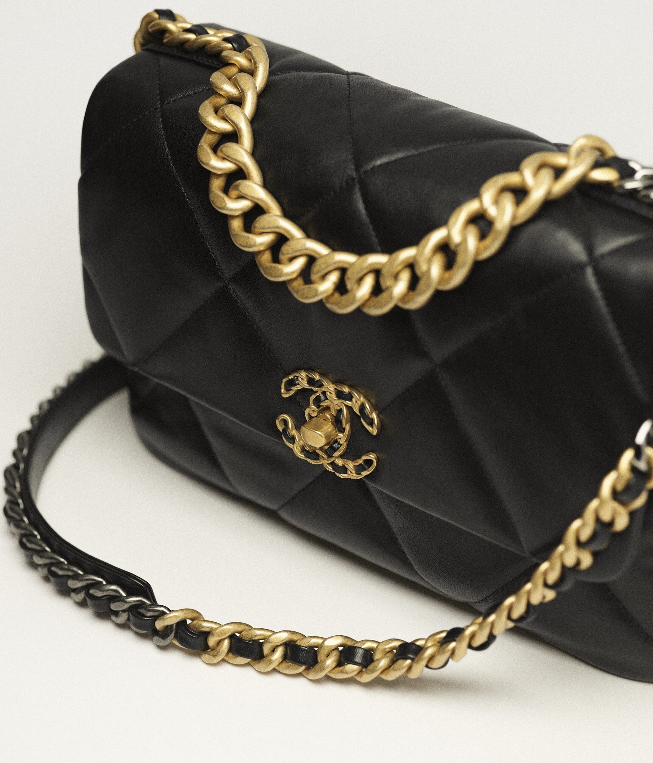 19 Large Handbag