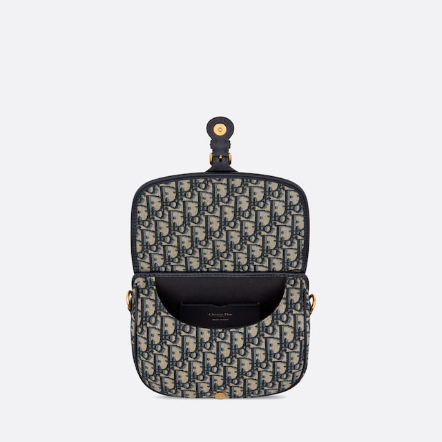 MEDIUM BOBBY BAG