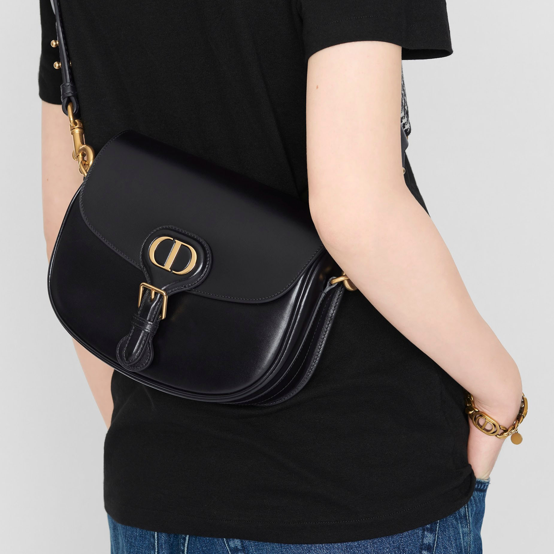 MEDIUM BOBBY BAG