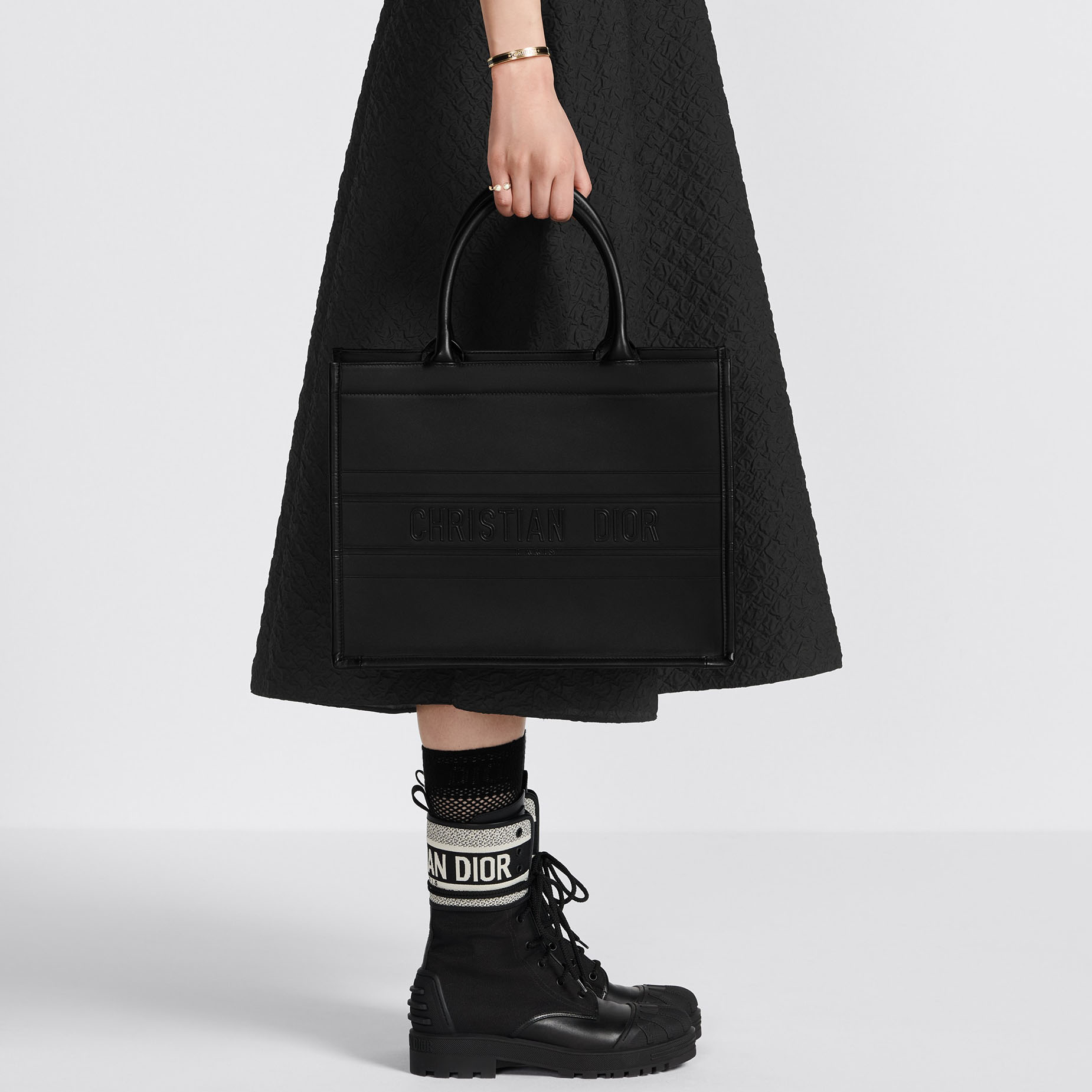 MEDIUM BOOK TOTE