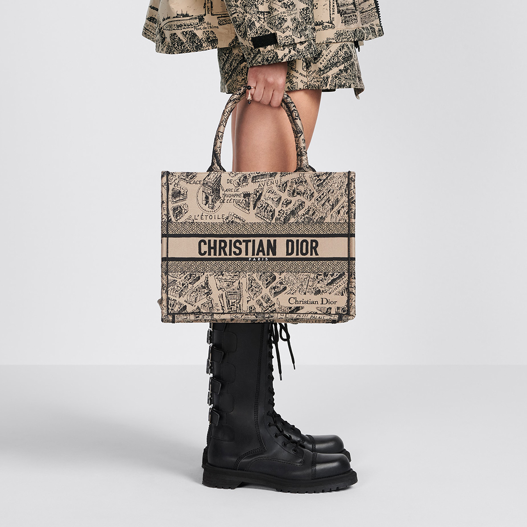 MEDIUM BOOK TOTE