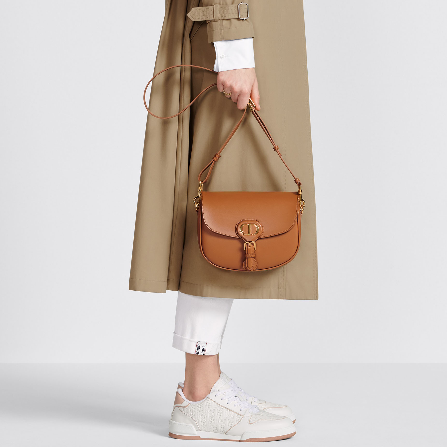 MEDIUM BOBBY BAG
