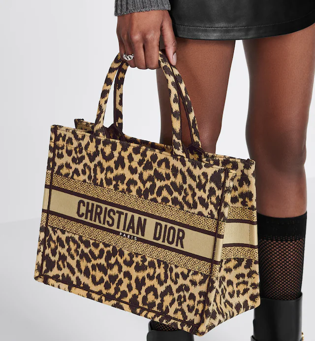 MEDIUM BOOK TOTE