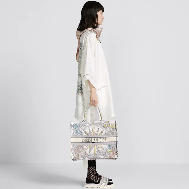 LARGE BOOK TOTE