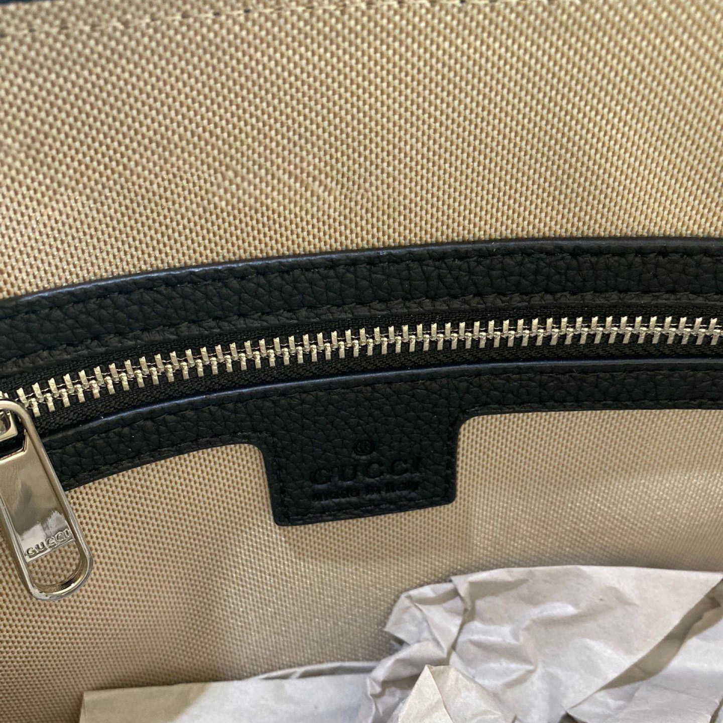JUMBO MEDIUM MESSENGER BAG