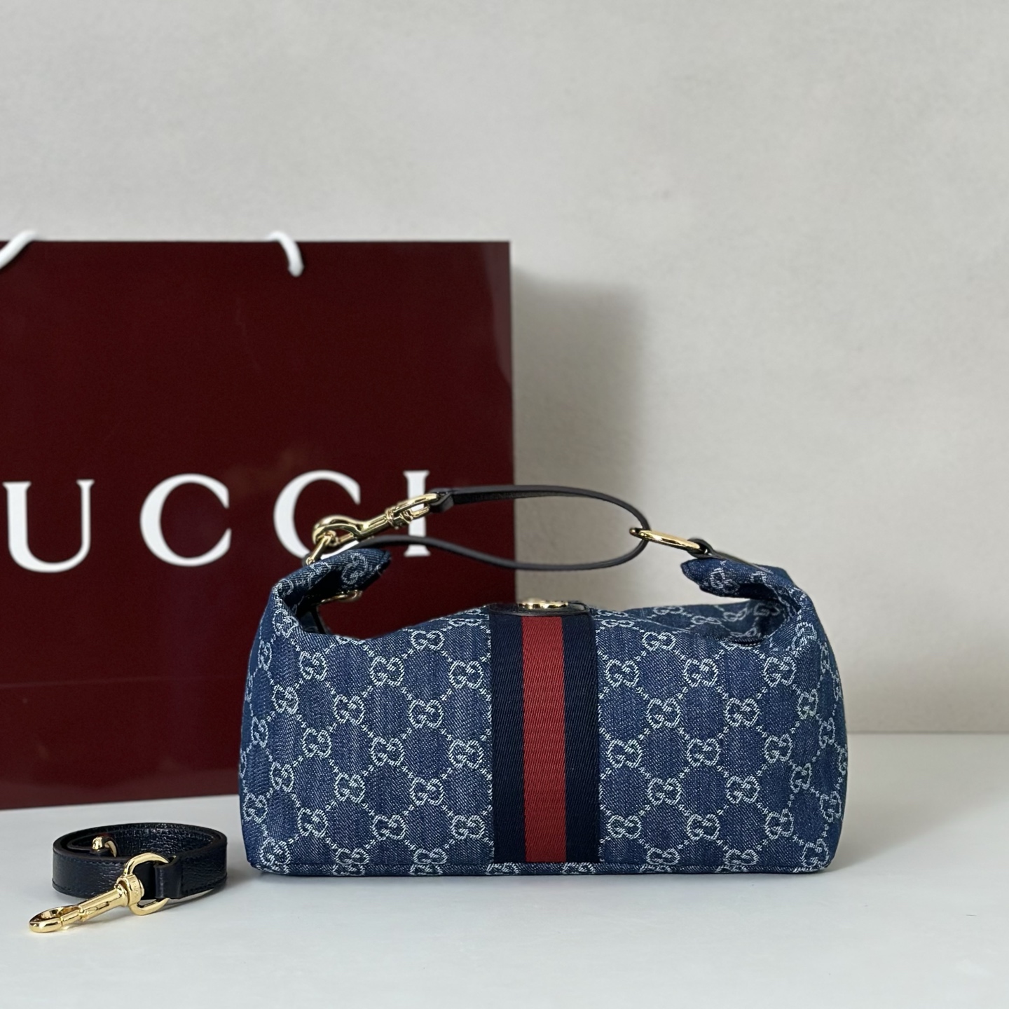 Gucci Vanity Top Handle Blue and white GG denim - Bag