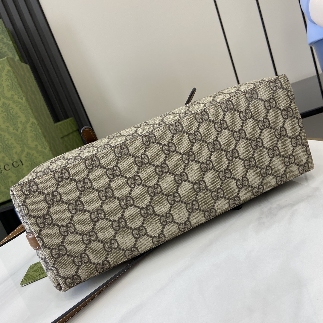 [TOP] Gucci GG Emblem Medium brown tote bag