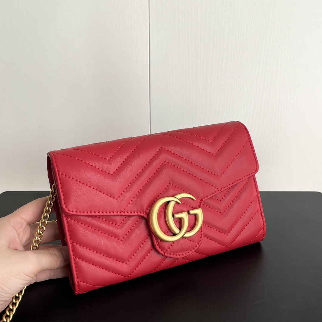 Gucci Marmont Chain Wallet - Red Gold Wallet