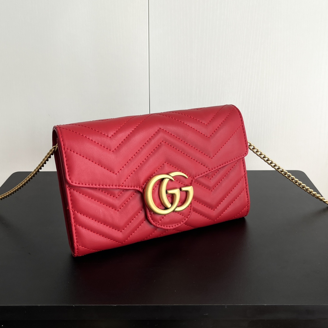 Gucci Marmont Chain Wallet - Red Gold Wallet