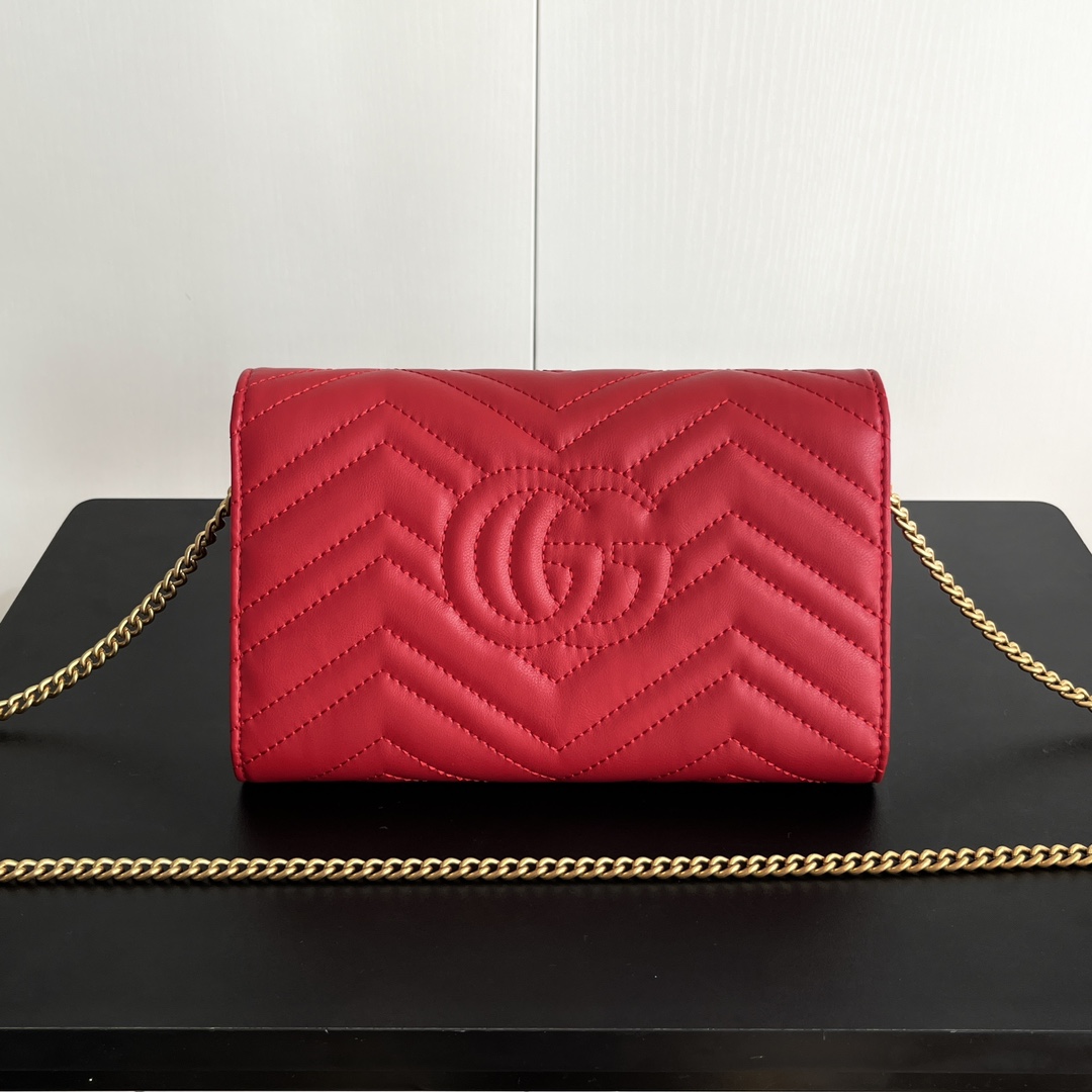 Gucci Marmont Chain Wallet - Red Gold Wallet