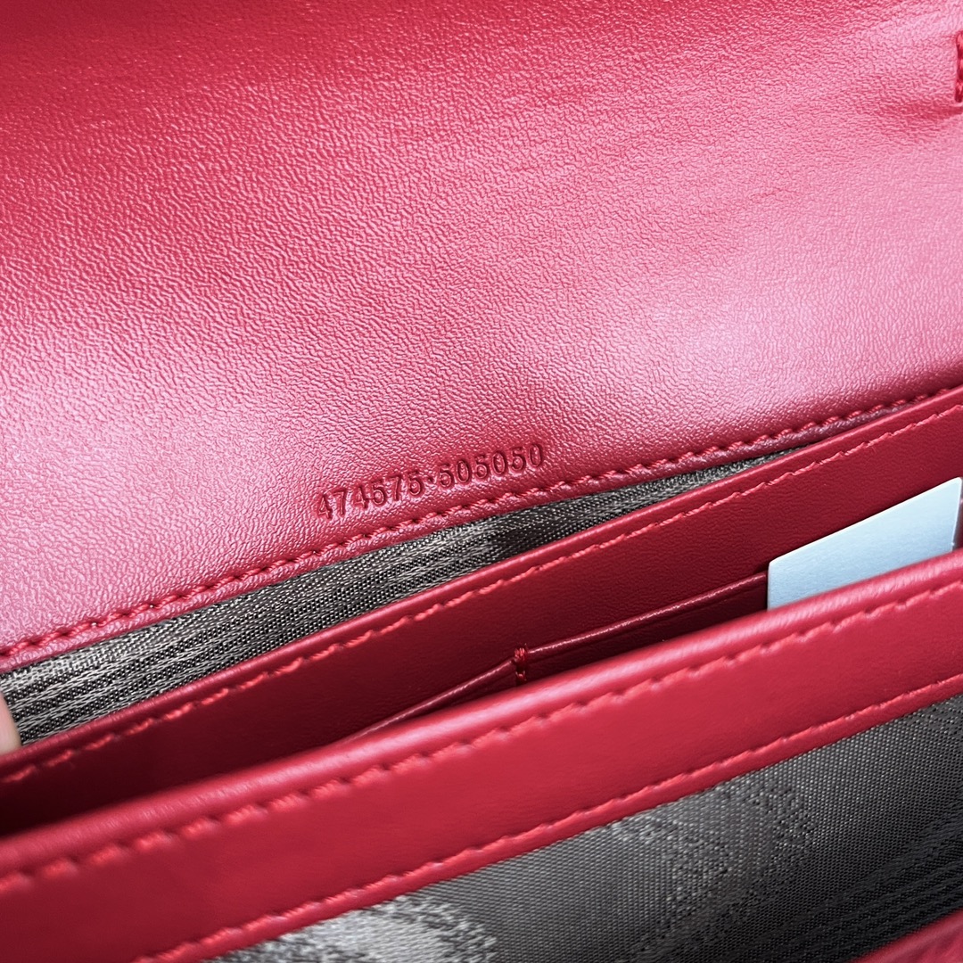 Gucci Marmont Chain Wallet - Red Gold Wallet