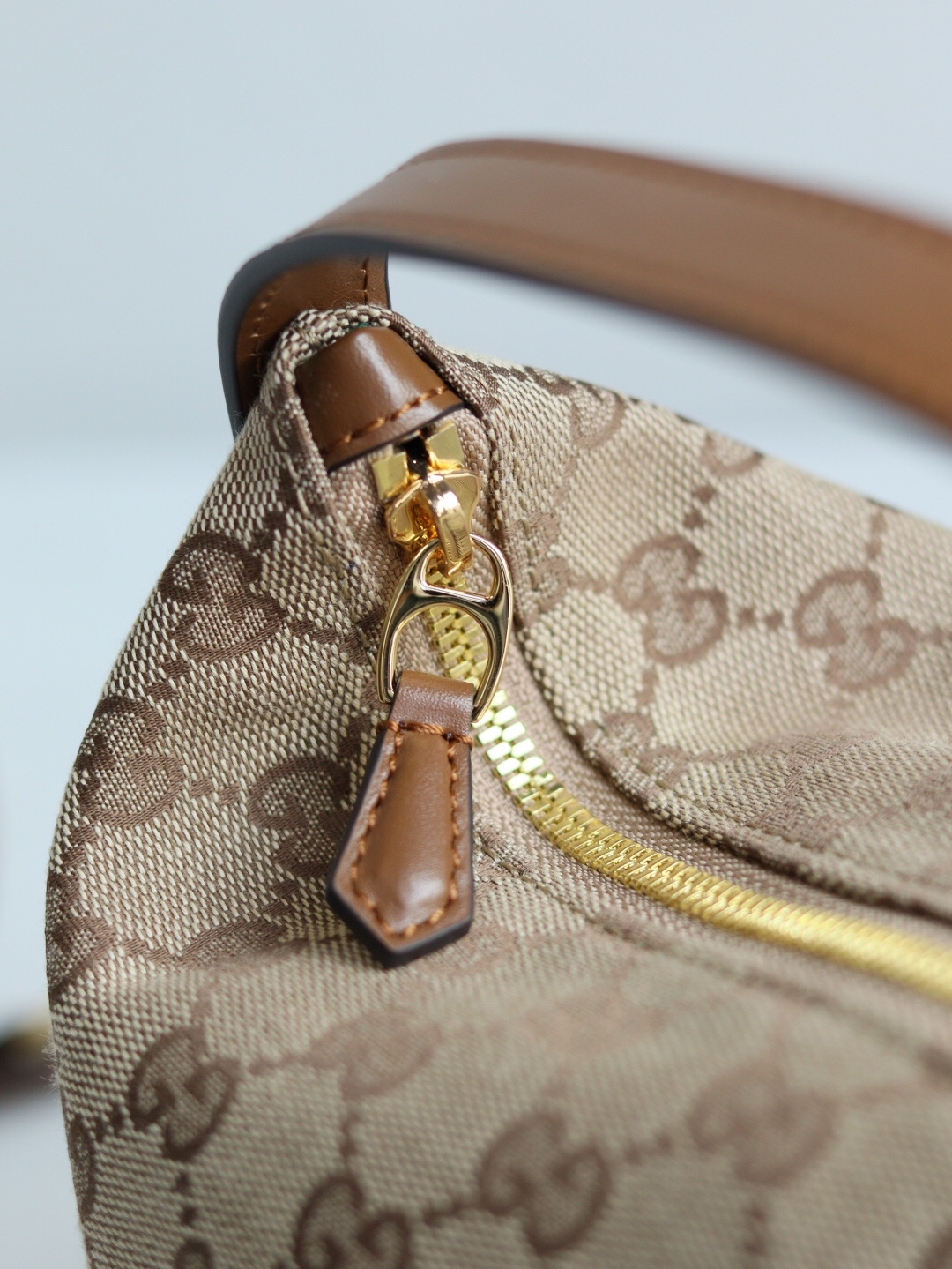 Gucci Vanity Top Handle Beige and brown GG canvas - Bag