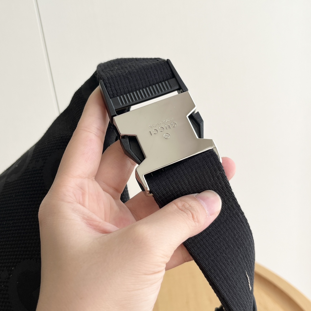 Gucci Jumbo GG Belt Bag