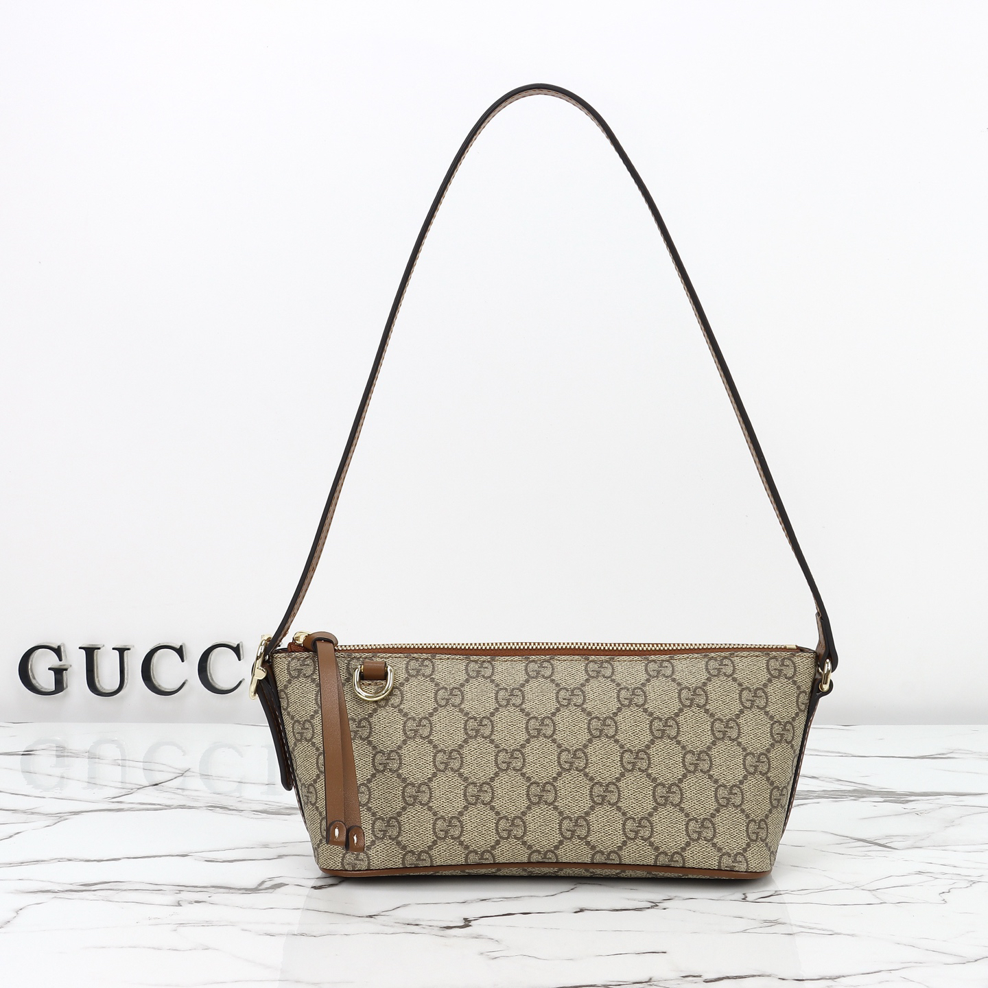 Gucci GG Emblem small shoulder bag - Beige