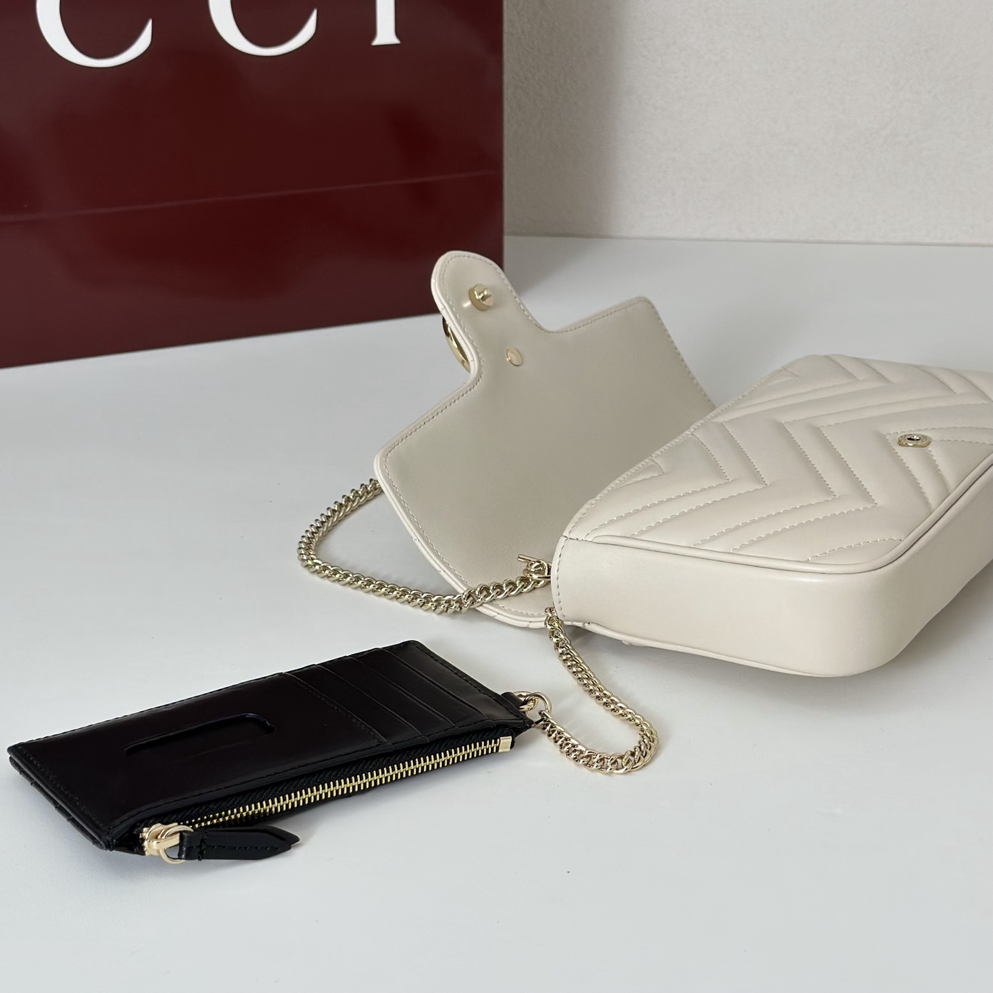Gucci GG Marmont White Matelassé Chevron Leather Small Shoulder Bag