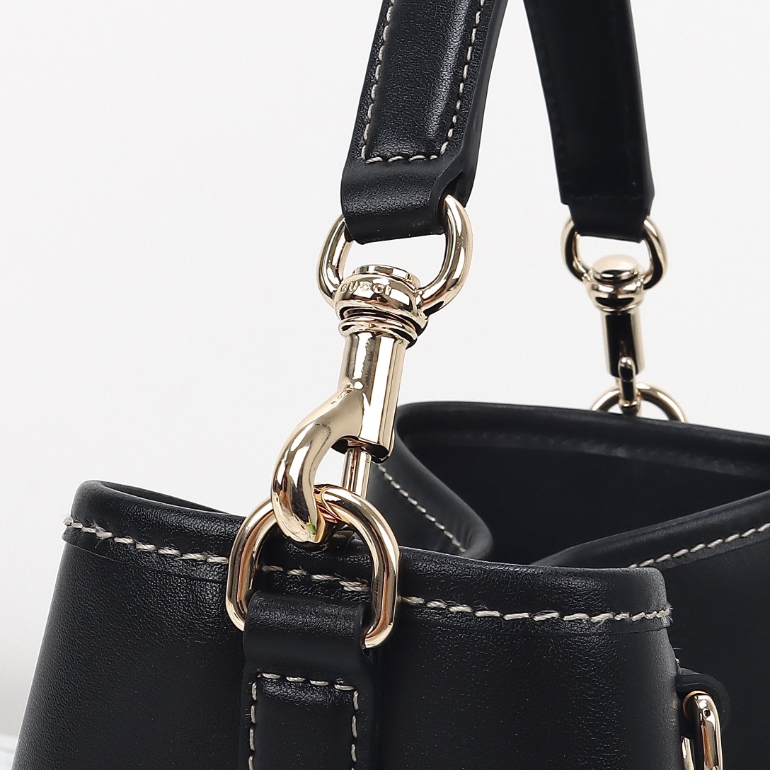 Gucci GG Emblem Bucket Bag - Black