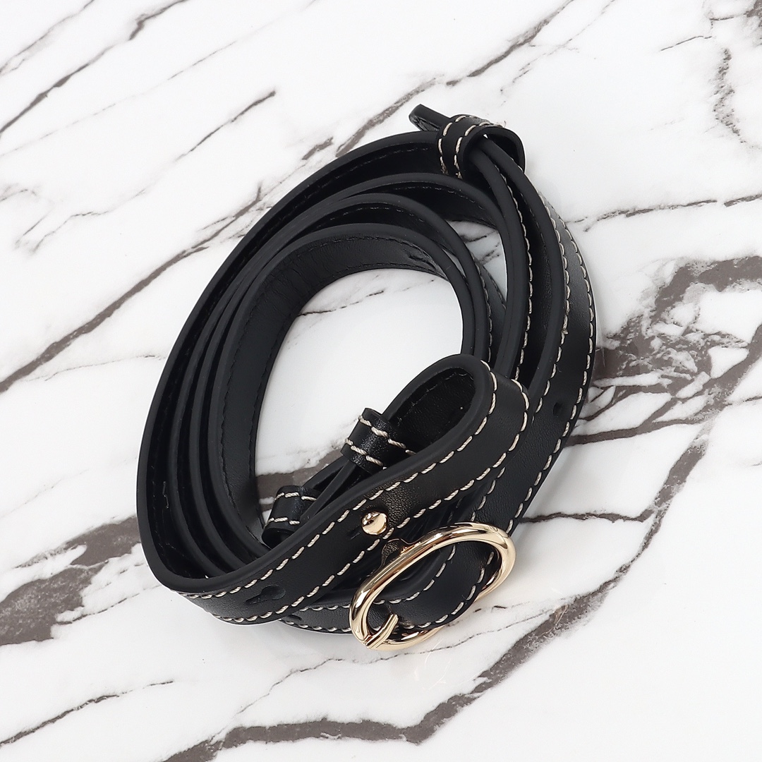 Gucci GG Emblem Bucket Bag - Black