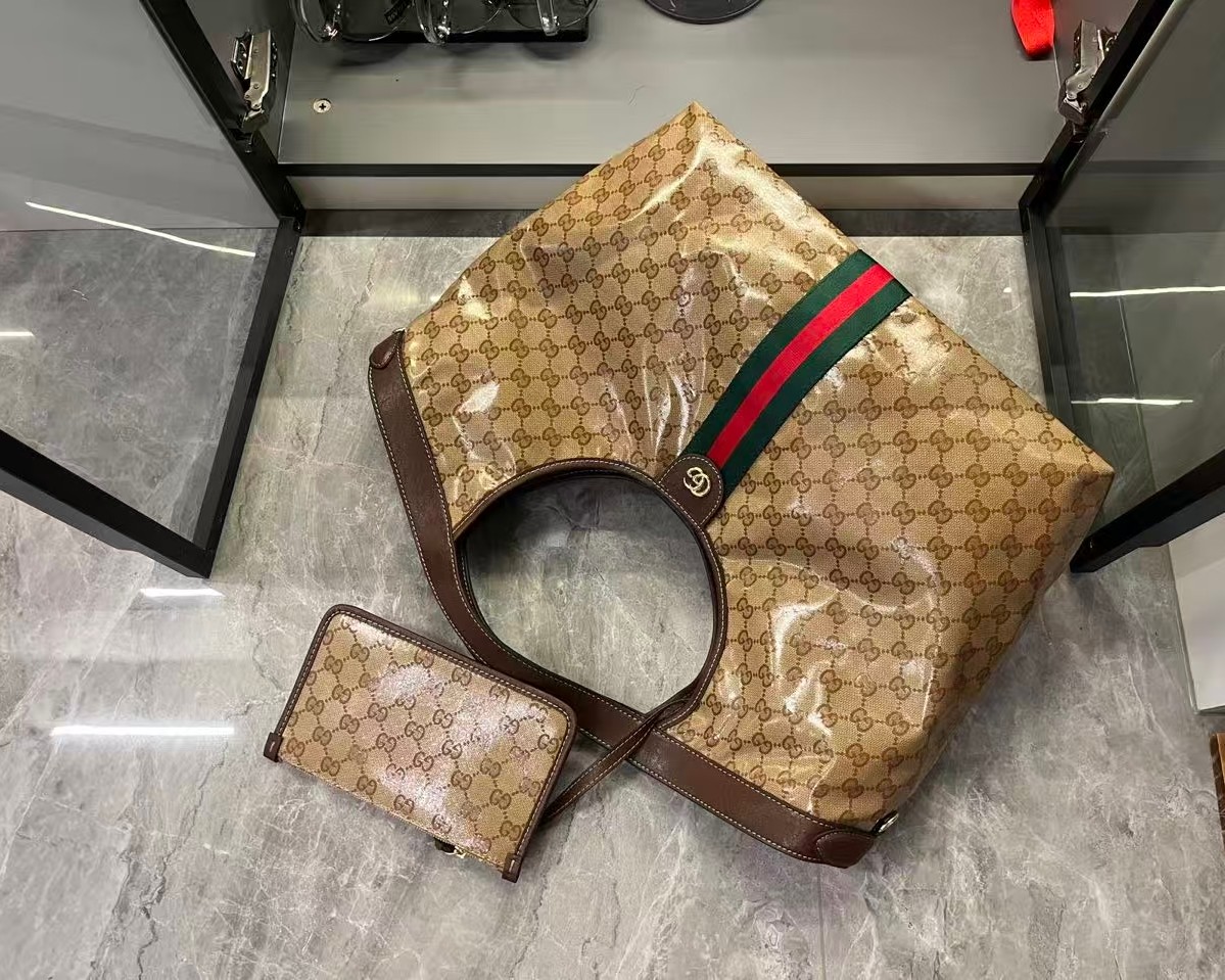 Gucci Giglio GG large tote bag varnished GG fabric - Bag