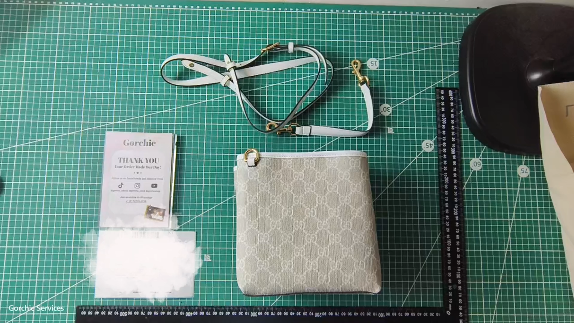 Gucci GG Emblem Bucket Bag - Off white
