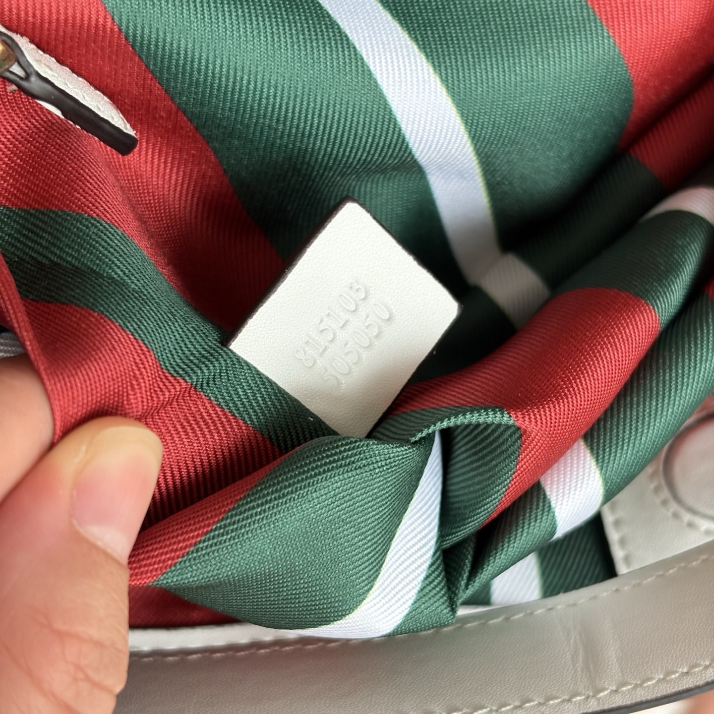 Gucci GG Emblem Bucket Bag - Off white