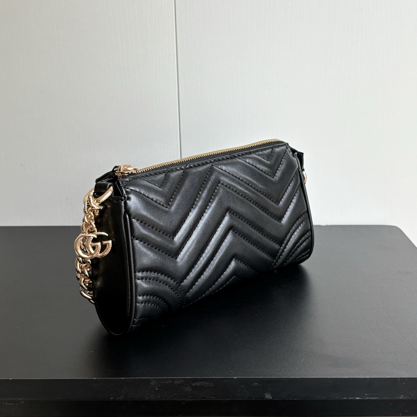 Gucci GG Marmont Black Matelassé Chevron Leather Shoulder Bag