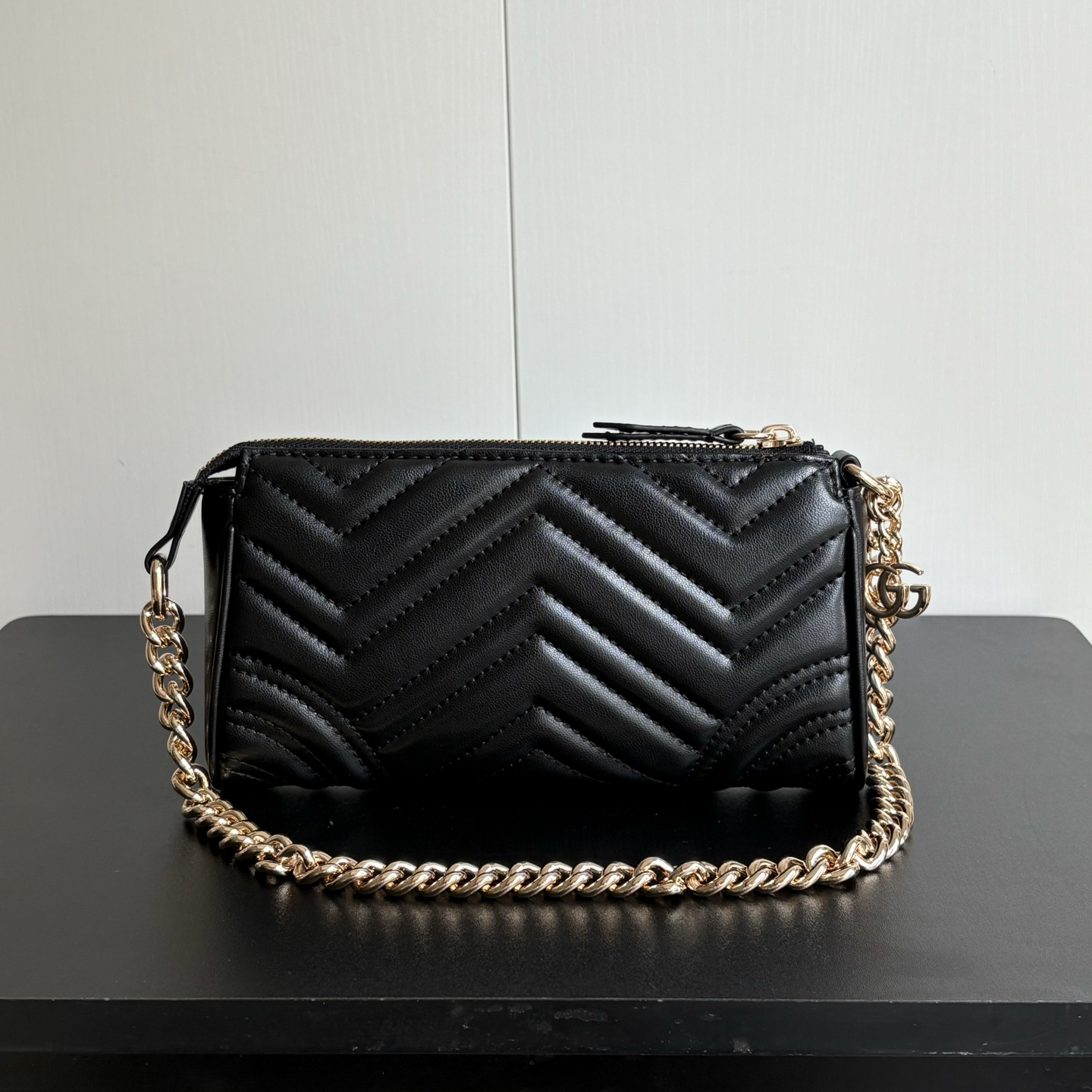 Gucci GG Marmont Black Matelassé Chevron Leather Shoulder Bag