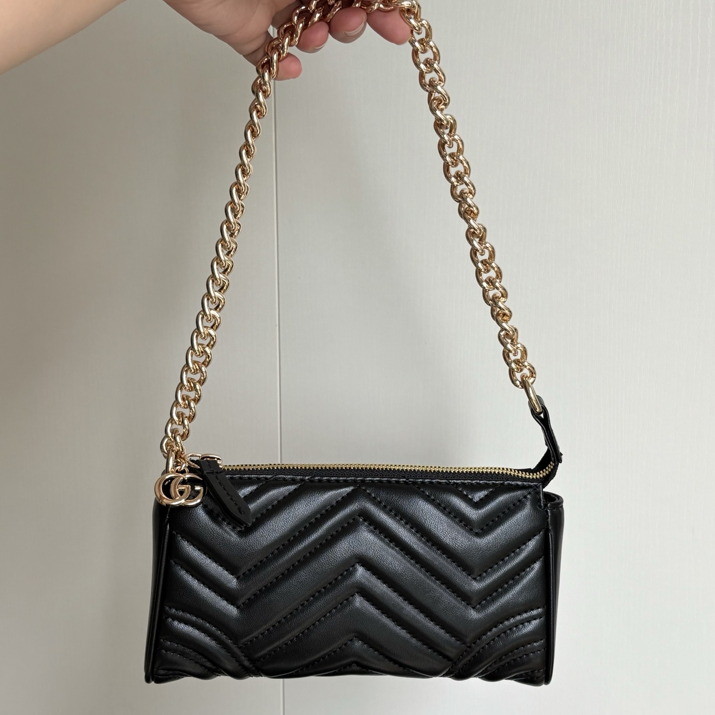 Gucci GG Marmont Black Matelassé Chevron Leather Shoulder Bag