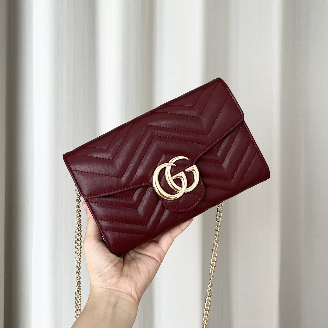 Gucci Marmont Chain Wallet - Red Wallet