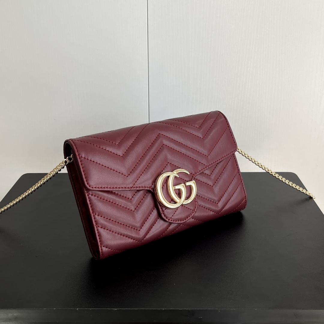 Gucci Marmont Chain Wallet - Red Wallet