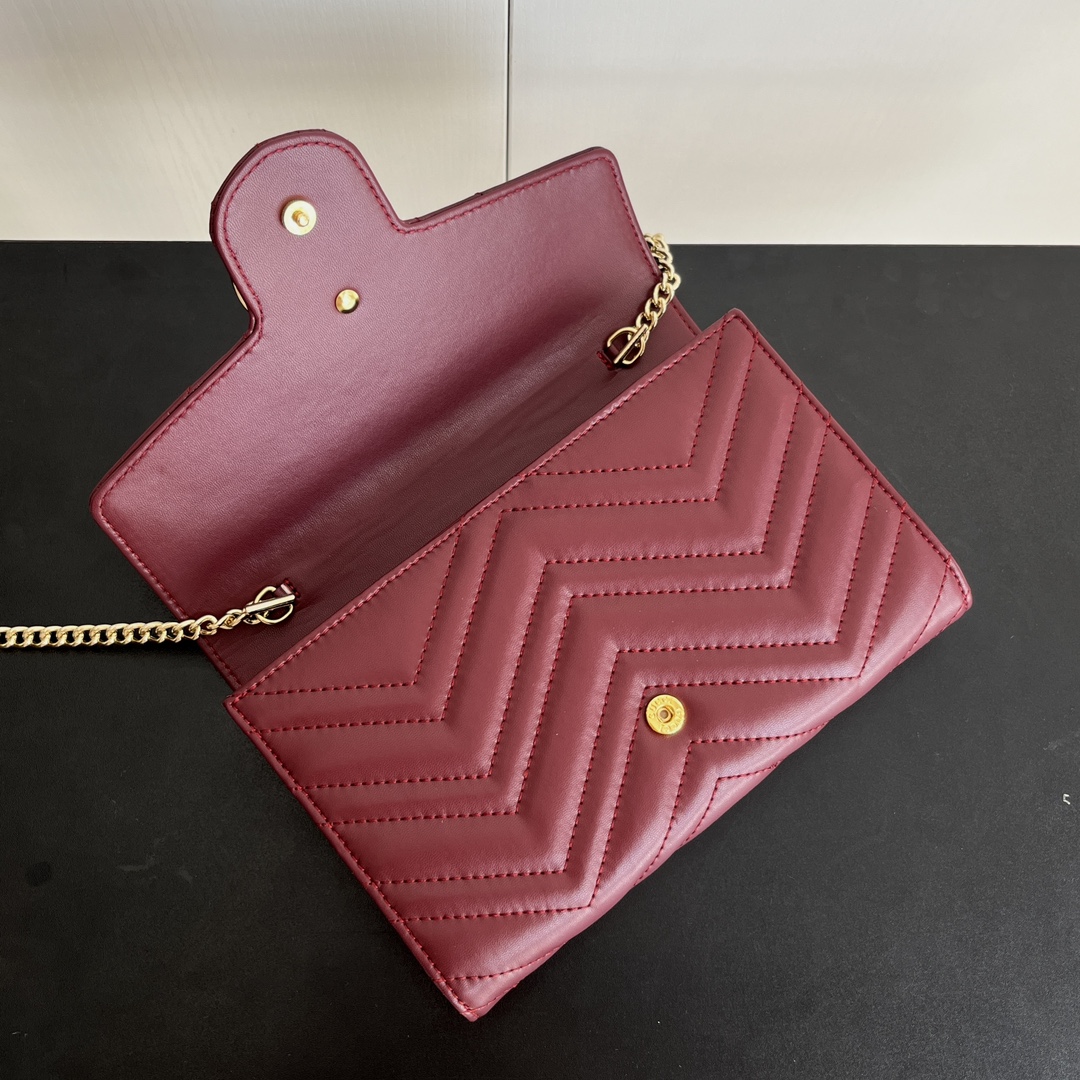 Gucci Marmont Chain Wallet - Red Wallet
