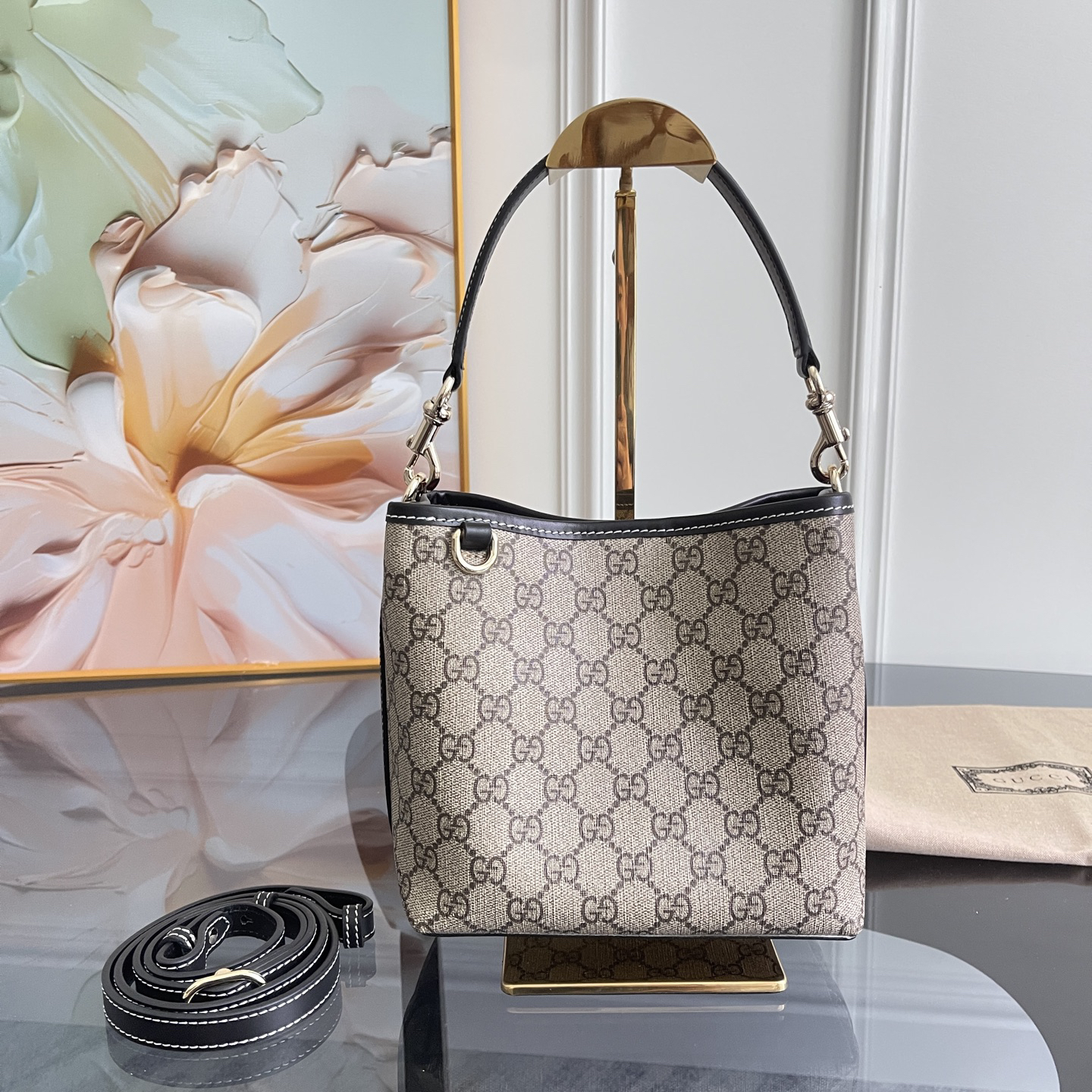 [TOP]Gucci GG Emblem Bucket Bag - Black