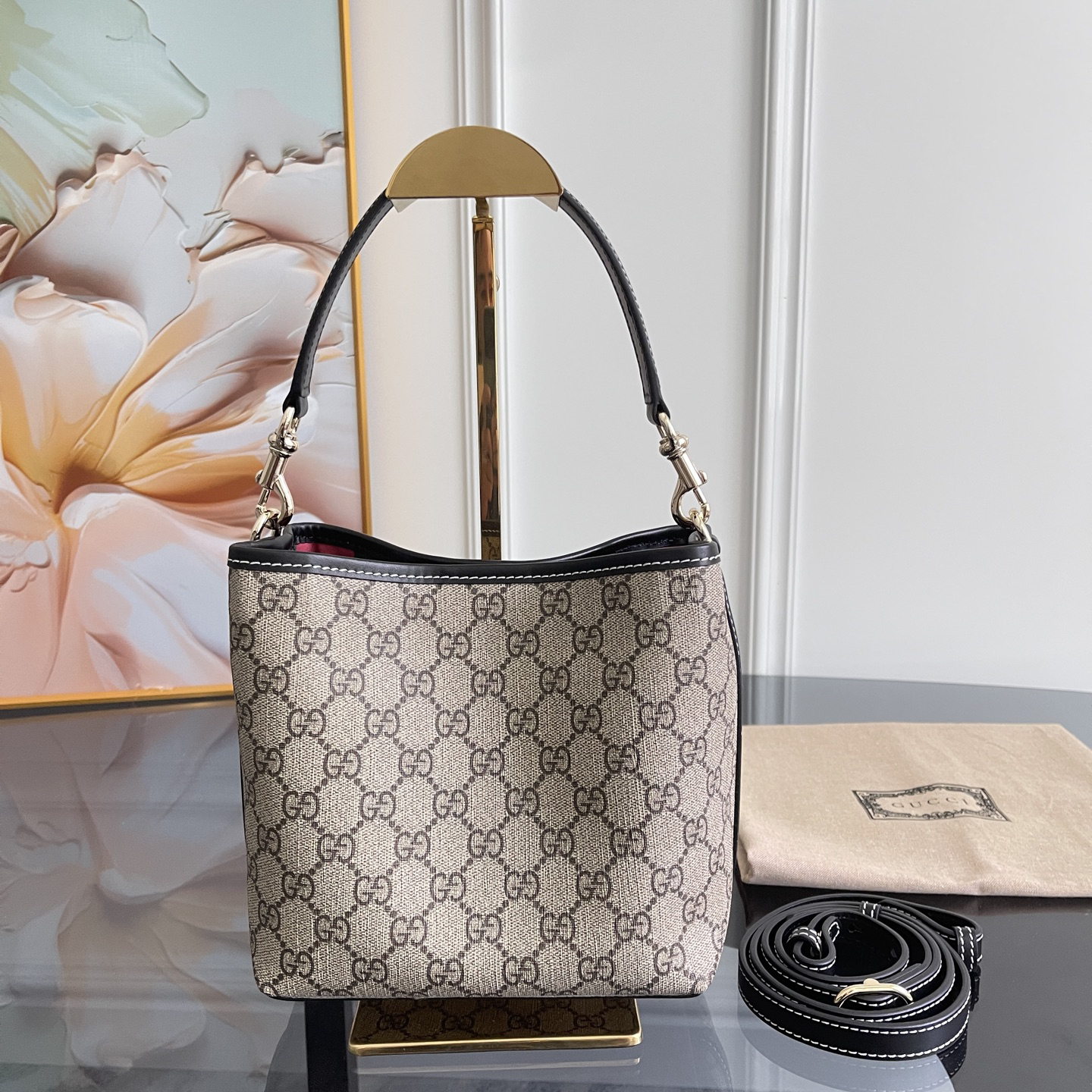 [TOP]Gucci GG Emblem Bucket Bag - Black