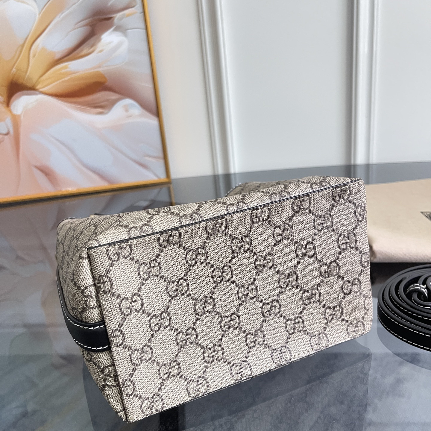 [TOP]Gucci GG Emblem Bucket Bag - Black