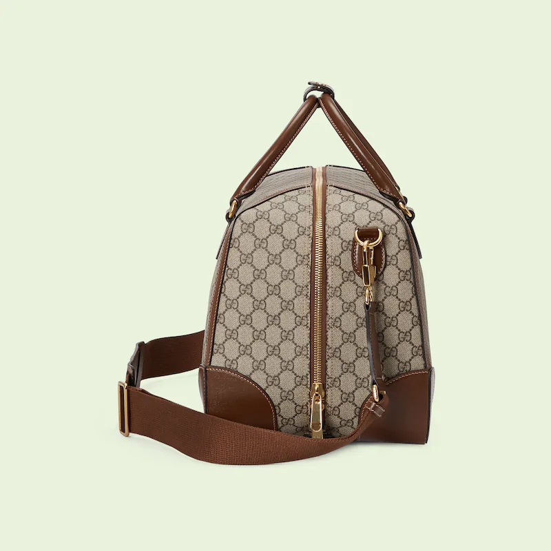 DUFFLE BAG WITH INTERLOCKING G